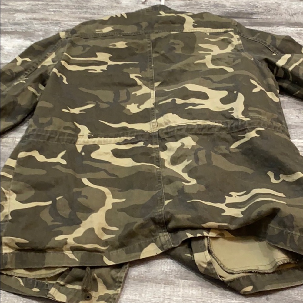 Jacket - Picture 4 of 4